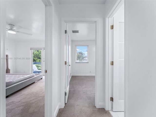 10281 NW 32nd St, Sunrise, FL 33351