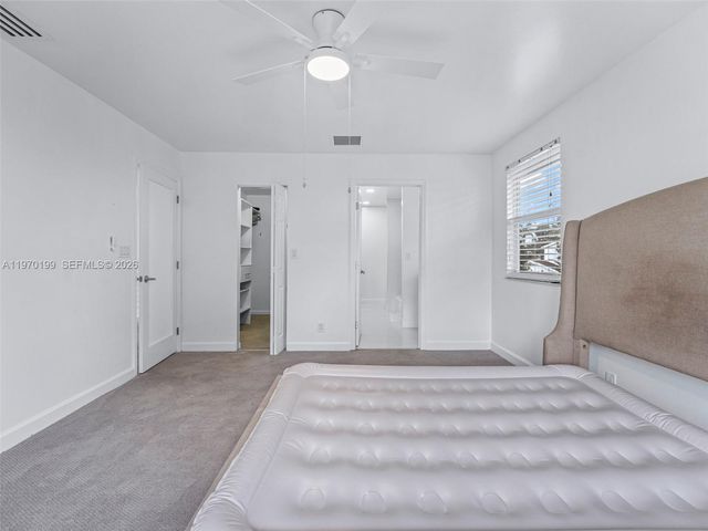 10281 NW 32nd St, Sunrise, FL 33351