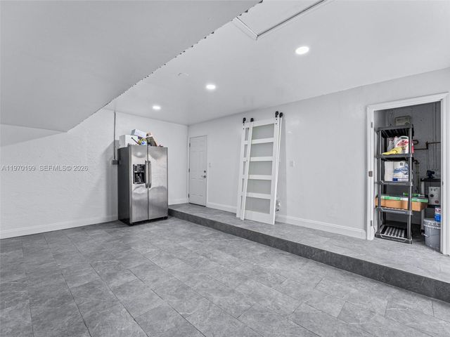 10281 NW 32nd St, Sunrise, FL 33351