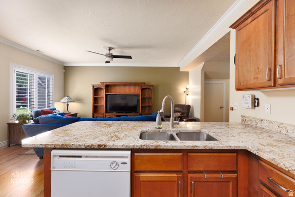 Image 14 of property listing at 6761 S 950 E, Midvale, UT 84047