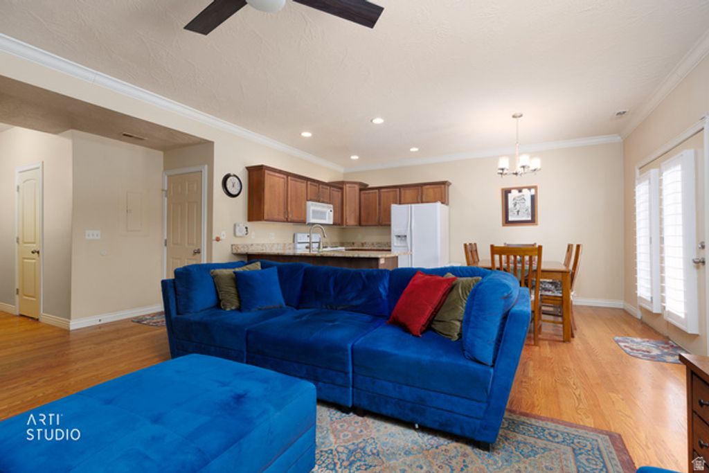 Image 8 of property listing at 6761 S 950 E, Midvale, UT 84047
