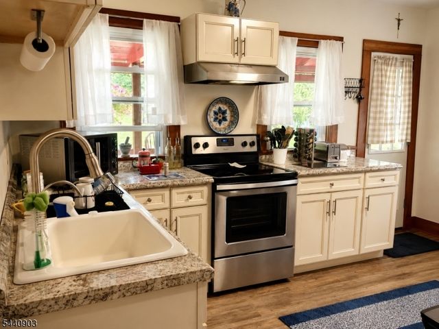 22 Lines Ave, Hopatcong Boro, NJ 07843