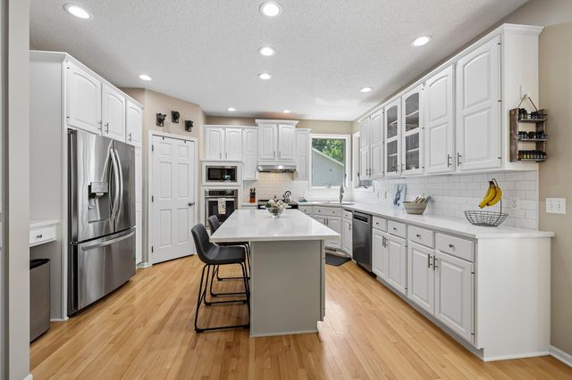1149 River Ridge Road, River Falls, WI 54022