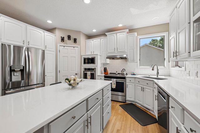 1149 River Ridge Road, River Falls, WI 54022
