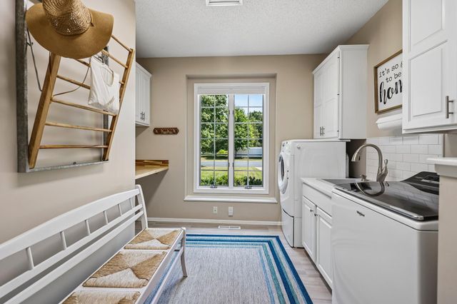 1149 River Ridge Road, River Falls, WI 54022