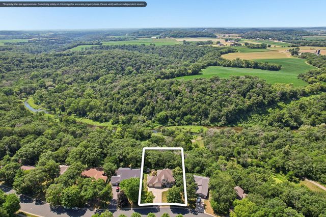 1149 River Ridge Road, River Falls, WI 54022