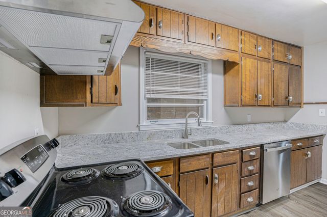 864 Northview Drive, Forest Park, GA 30297