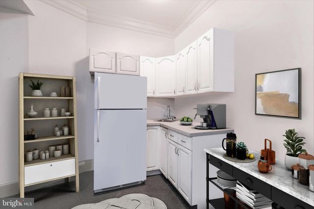 1802-4 S BROAD ST, Philadelphia, PA 19145