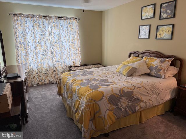 105 WHARTON RD, Mount Laurel, NJ 08054