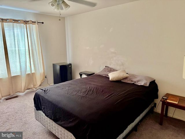 105 WHARTON RD, Mount Laurel, NJ 08054