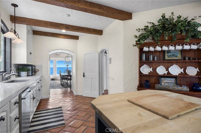 203 Crescent Bay Drive, Laguna Beach, CA 92651