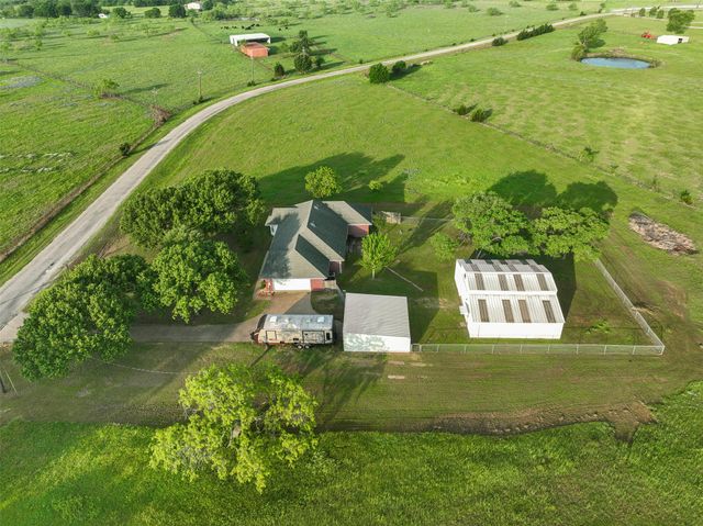 302 Blue Ribbon Road, Waxahachie, TX 75165