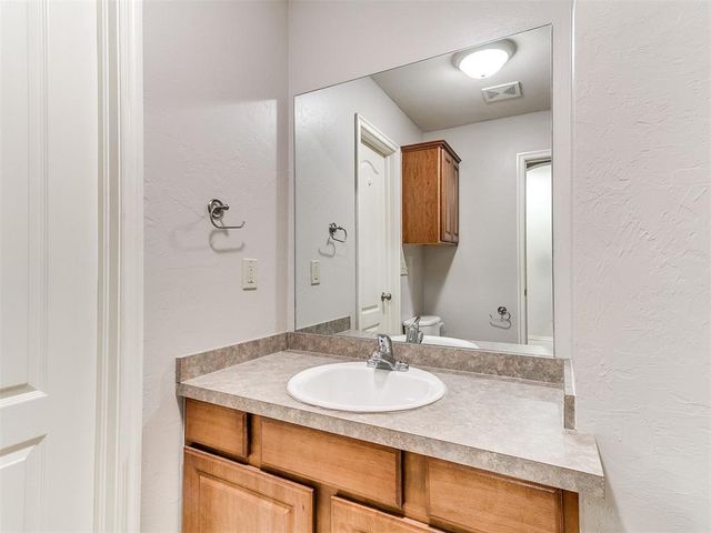 2634 Featherstone Road B, Oklahoma City, OK 73120
