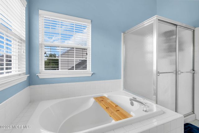 19 Vanderveer Road, Freehold, NJ 07728