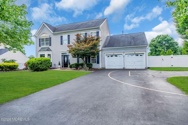19 Vanderveer Road, Freehold, NJ 07728