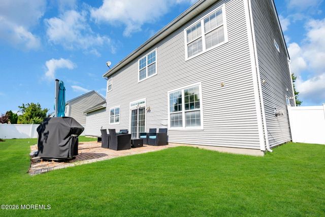 19 Vanderveer Road, Freehold, NJ 07728