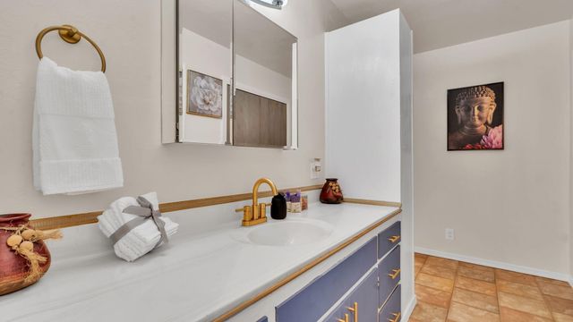 103 Spruce Street, Santa Fe, NM 87501
