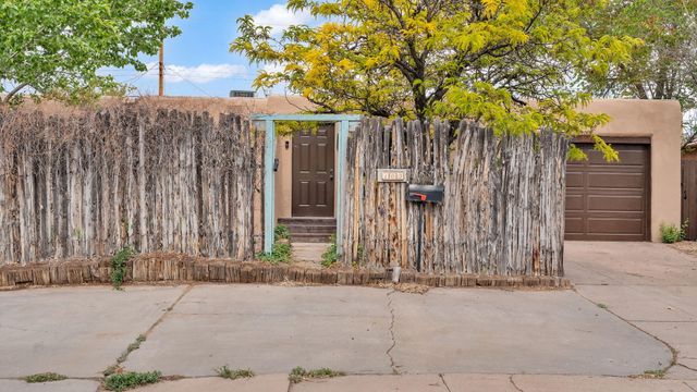 103 Spruce Street, Santa Fe, NM 87501