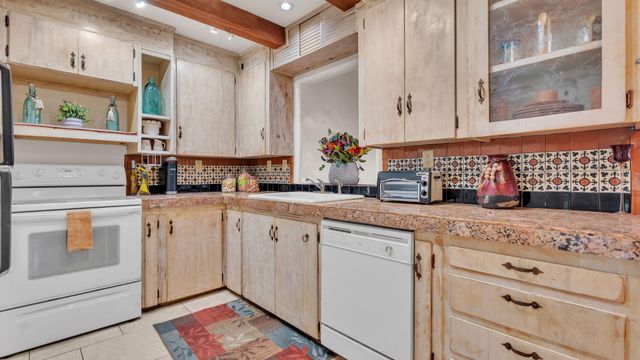 103 Spruce Street, Santa Fe, NM 87501