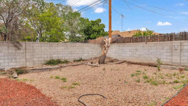 103 Spruce Street, Santa Fe, NM 87501
