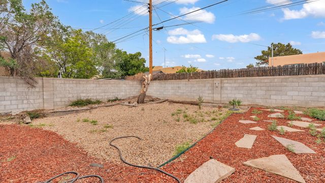 103 Spruce Street, Santa Fe, NM 87501