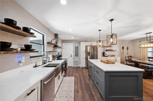 2195 N Slewfoot Path, Crystal River, FL 34429
