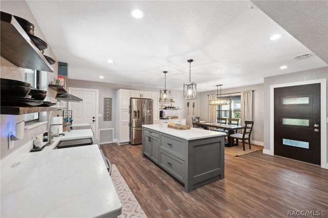 2195 N Slewfoot Path, Crystal River, FL 34429