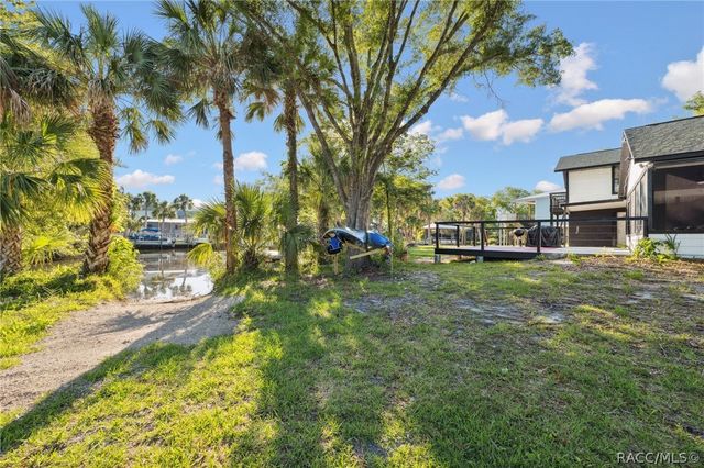 2195 N Slewfoot Path, Crystal River, FL 34429