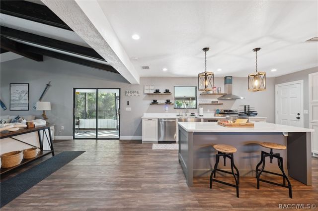 2195 N Slewfoot Path, Crystal River, FL 34429