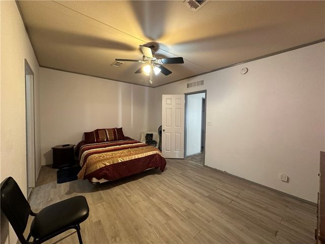 6038 Horizon Dr, Corpus Christi, TX 78408