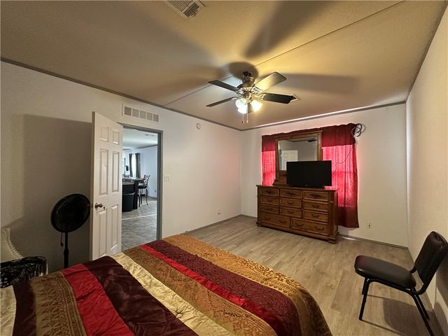 6038 Horizon Dr, Corpus Christi, TX 78408