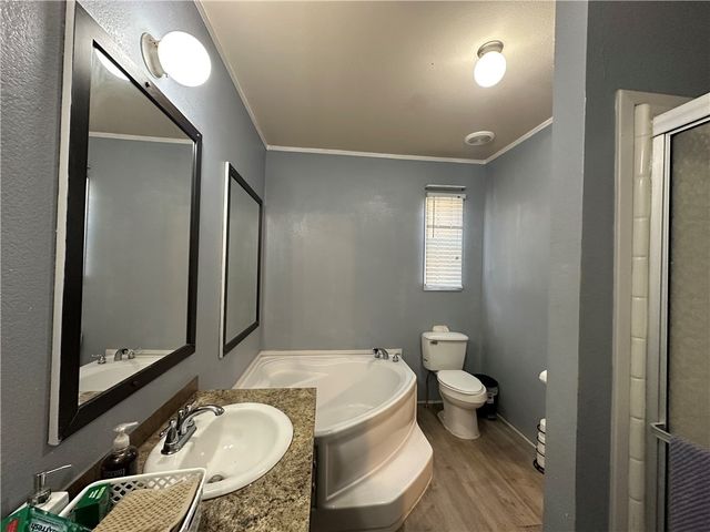 6038 Horizon Dr, Corpus Christi, TX 78408
