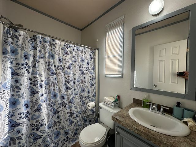 6038 Horizon Dr, Corpus Christi, TX 78408