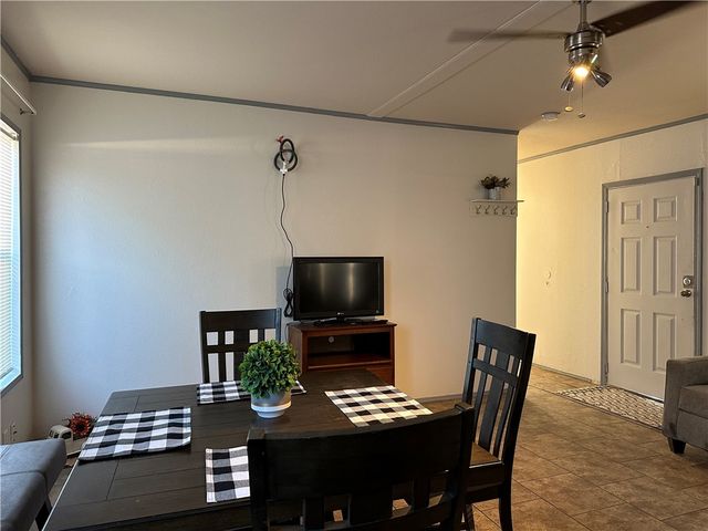 6038 Horizon Dr, Corpus Christi, TX 78408