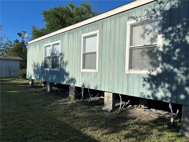 6038 Horizon Dr, Corpus Christi, TX 78408