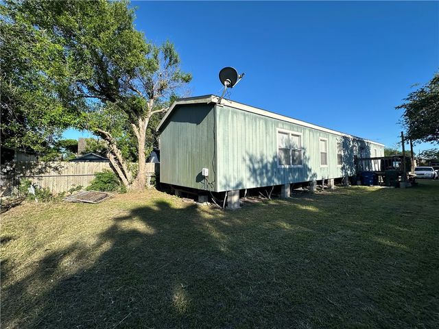 6038 Horizon Dr, Corpus Christi, TX 78408