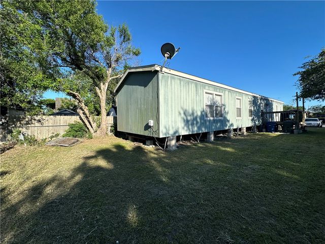 6038 Horizon Dr, Corpus Christi, TX 78408