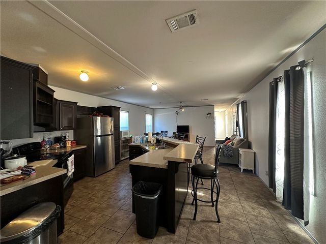 6038 Horizon Dr, Corpus Christi, TX 78408