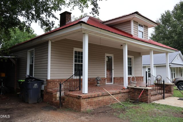106 3rd Street, Erwin, NC 28339