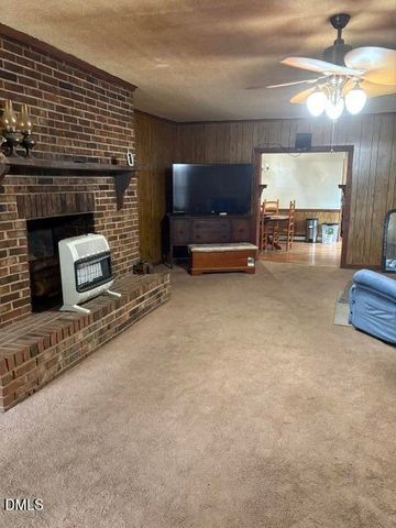 106 3rd Street, Erwin, NC 28339