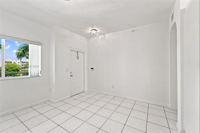 7739 Southampton Terrace 308, Tamarac, FL 33321
