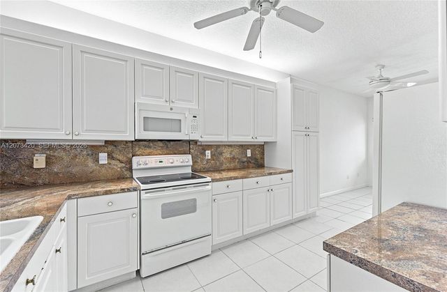 7739 Southampton Terrace 308, Tamarac, FL 33321