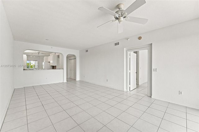 7739 Southampton Terrace 308, Tamarac, FL 33321