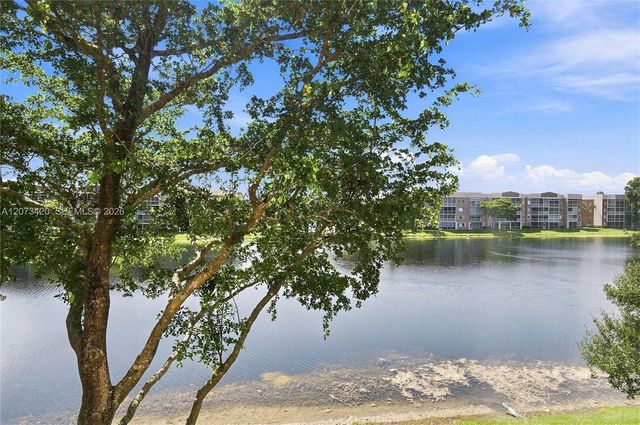 7739 Southampton Terrace 308, Tamarac, FL 33321