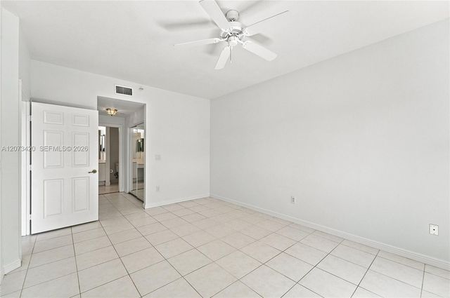 7739 Southampton Terrace 308, Tamarac, FL 33321