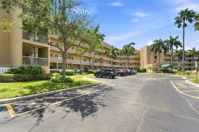 7739 Southampton Terrace 308, Tamarac, FL 33321