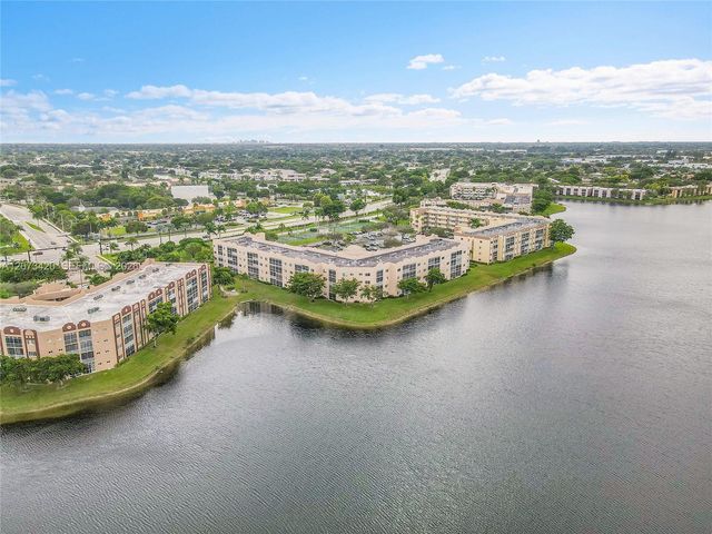 7739 Southampton Terrace 308, Tamarac, FL 33321