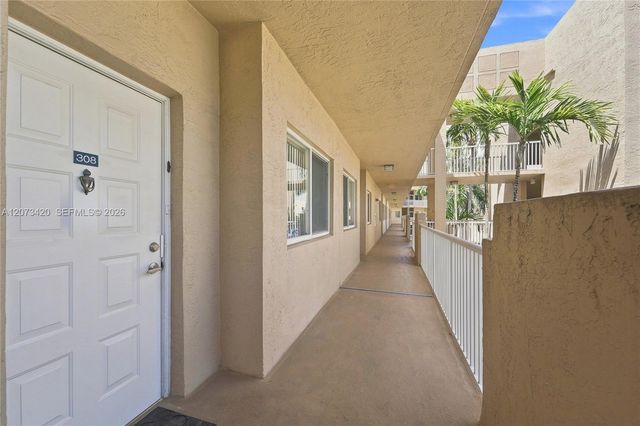 7739 Southampton Terrace 308, Tamarac, FL 33321