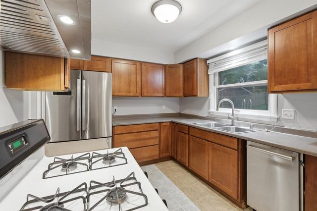 4234 Portland Parkway, Madison, WI 53714