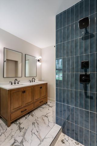 6001 Andover Dr, Nashville, TN 37215
